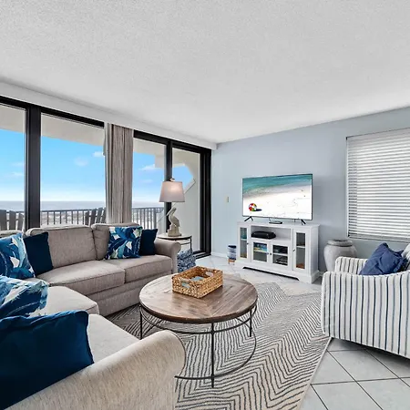 Island Winds West 180 Villa